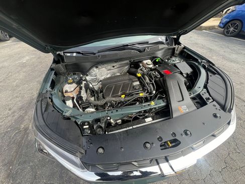 Used 2025 Chevrolet Trax LT w/ LT Convenience Package image 27