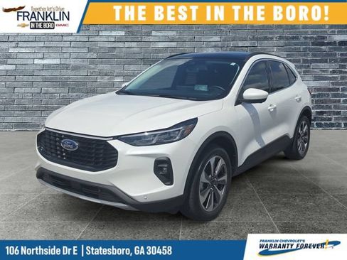 Used 2025 Ford Escape Platinum w/ Premium Technology Package AWD/4WD image 1