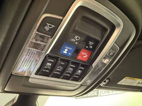 Used 2020 RAM 1500 Rebel AWD/4WD image 33