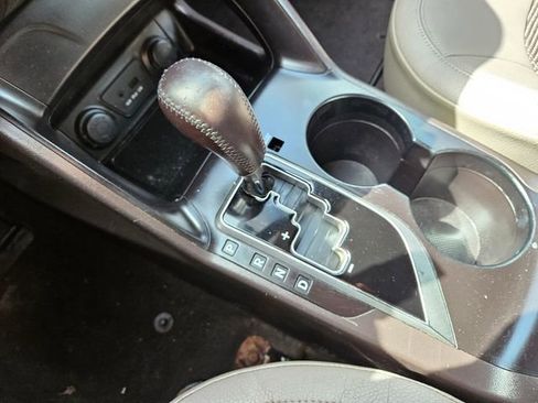 Used 2011 Hyundai Tucson GLS image 23