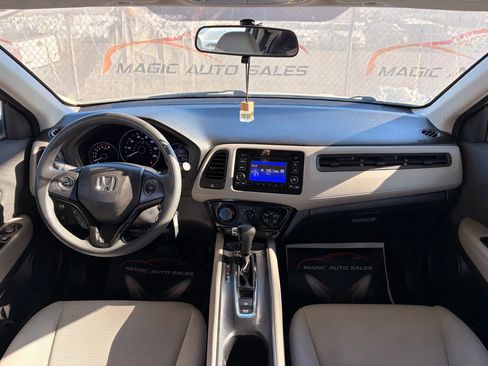 Used 2022 Honda HR-V LX image 26