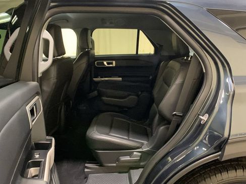 Used 2024 Ford Explorer XLT w/ Equipment Group 202A AWD/4WD image 23