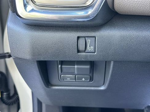 Used 2026 GMC Canyon Denali AWD/4WD image 19