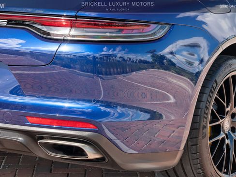 Used 2022 Porsche Panamera image 48