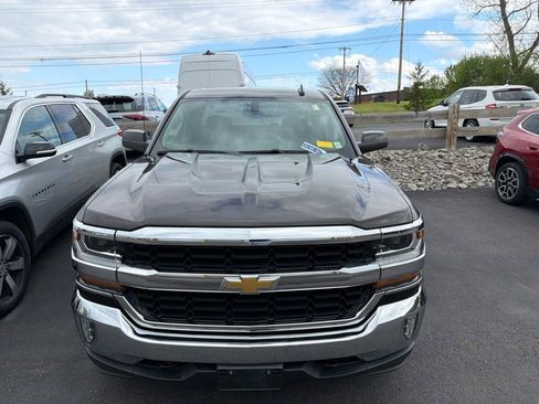 Used 2018 Chevrolet Silverado 1500 LT w/ All Star Edition AWD/4WD image 4