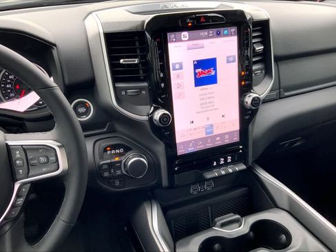 New 2026 RAM 1500 Big Horn AWD/4WD image 6