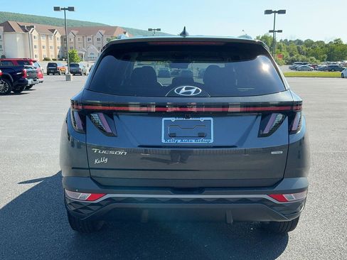 Certified 2022 Hyundai Tucson SEL w/ Cargo Package AWD/4WD image 8