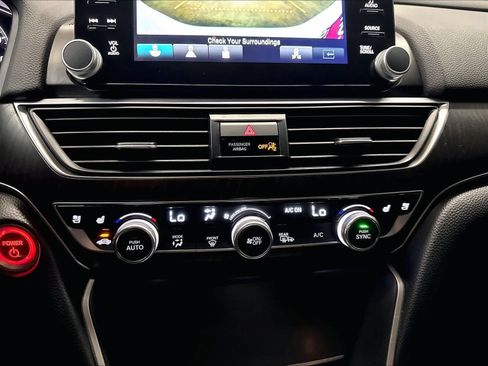 Used 2022 Honda Accord Touring image 32