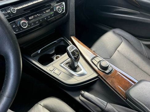 Used 2016 BMW 340i Sedan RWD image 11