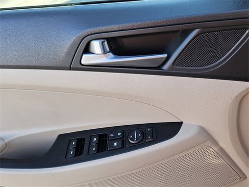 Used 2017 Hyundai Tucson Sport w/ Cargo Package image 35