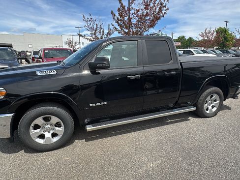 Used 2025 RAM 1500 Big Horn AWD/4WD image 11