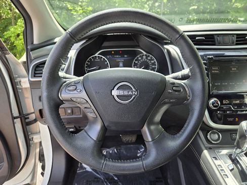 Used 2023 Nissan Murano SV AWD/4WD image 16