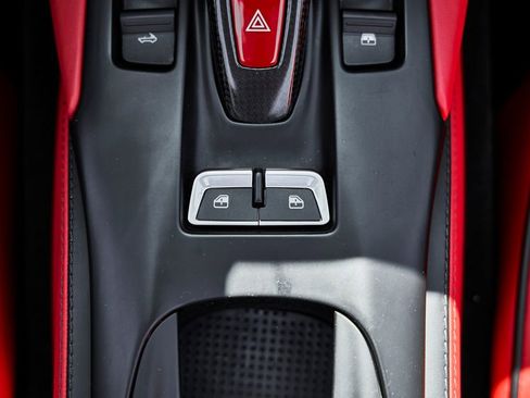 Used 2021 Ferrari 812 GTS RWD image 50
