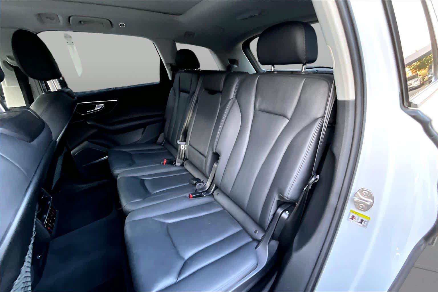 Used 2023 Audi Q7 3.0T Premium Plus AWD/4WD image 19