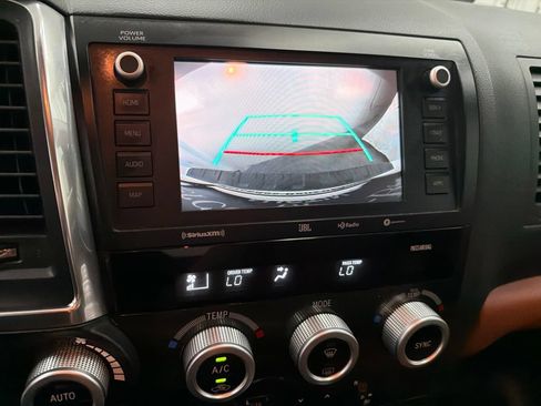 Used 2021 Toyota Sequoia Platinum RWD image 19