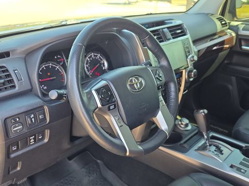 Used 2023 Toyota 4Runner Limited AWD/4WD image 13