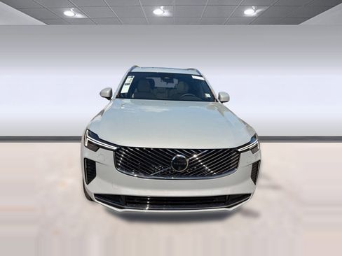 New 2026 Volvo XC90 B6 Plus w/ Protection Package image 6