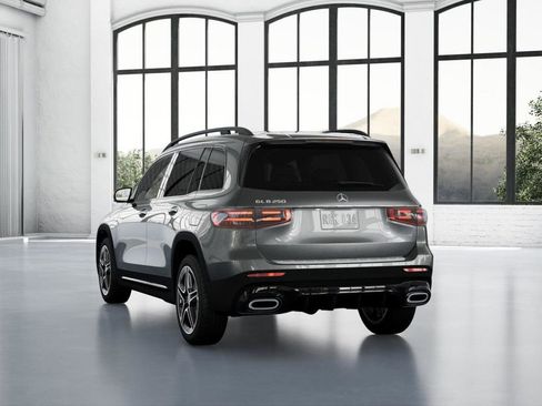 Used 2026 Mercedes-Benz GLB 250 image 27