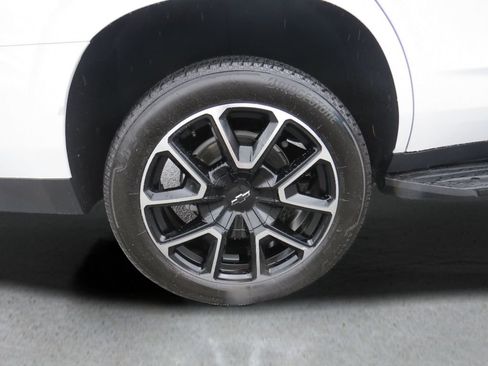 Used 2024 Chevrolet Tahoe RST RWD image 13