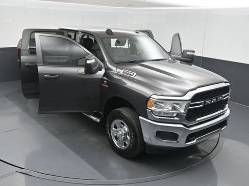 Used 2024 RAM 2500 Tradesman w/ Chrome Appearance Group AWD/4WD image 51