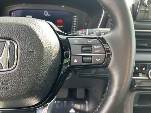 Used 2023 Honda Pilot Elite image 17