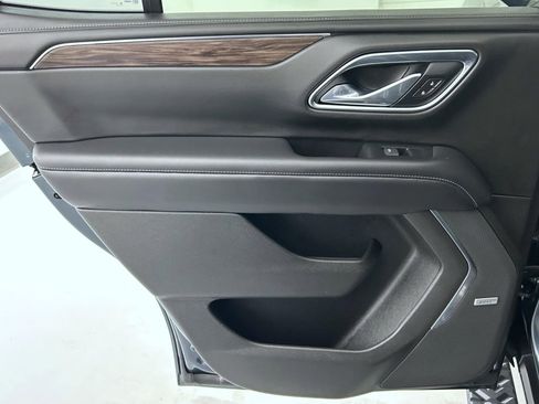 Used 2021 Chevrolet Tahoe Z71 w/ Max Trailering Package AWD/4WD image 22