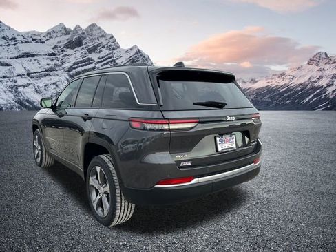 New 2026 Jeep Grand Cherokee Limited image 3