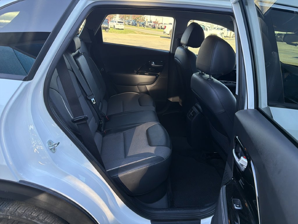 Used 2022 Kia Niro EX w/ Cold Weather Package FWD image 14