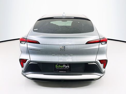 Used 2025 Buick Envista Preferred image 7