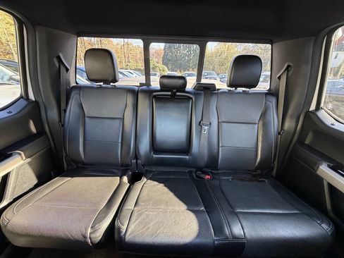 Used 2015 Ford F150 Lariat image 23