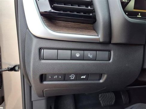 New 2025 Nissan Rogue Platinum w/ Platinum Premium Package image 19