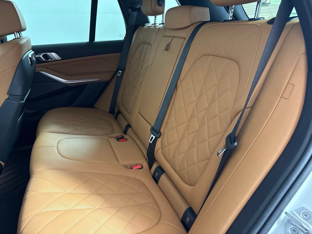 Certified 2025 BMW X5 xDrive40i AWD/4WD image 31