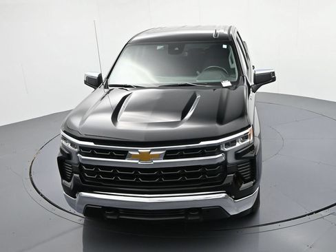 Used 2025 Chevrolet Silverado 1500 LT AWD/4WD image 17