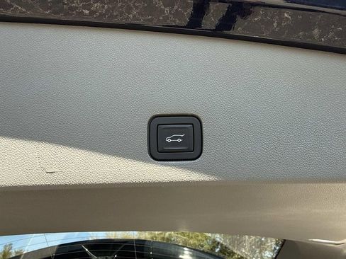 Certified 2024 Cadillac XT6 Premium Luxury w/ Technology Package image 12