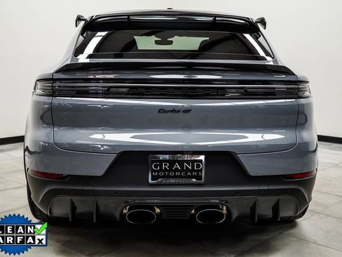 Used 2024 Porsche Cayenne Turbo GT AWD/4WD image 10