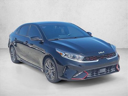 Used 2023 Kia Forte GT-Line w/ GT-Line Technology Package FWD image 3