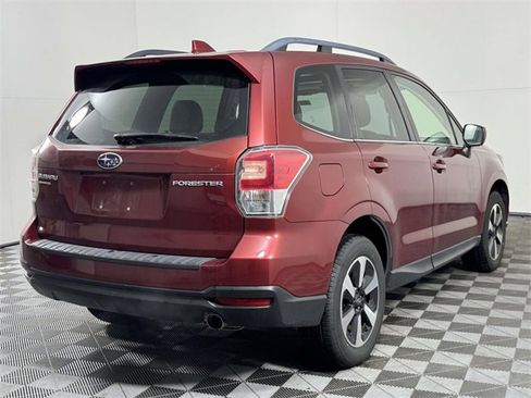 Used 2018 Subaru Forester 2.5i Limited image 10