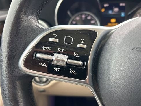 Used 2020 Mercedes-Benz GLC 300 4MATIC image 21