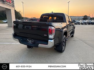 Used 2022 Toyota Tacoma TRD Off-Road video 3
