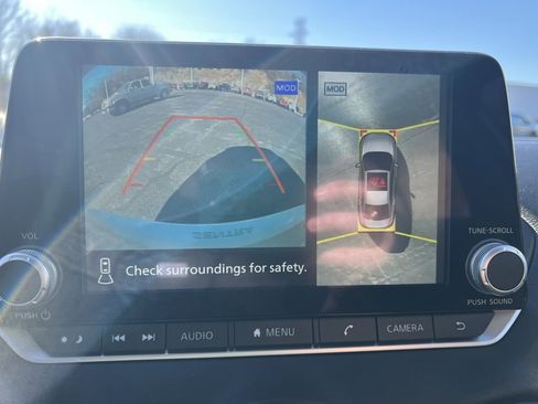 New 2025 Nissan Sentra SR w/ SR Premium Package image 19