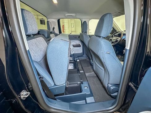 New 2025 Ford Maverick XLT w/ XLT Luxury Package image 4