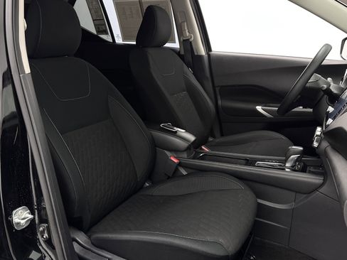 Used 2023 Nissan Kicks SV FWD image 33