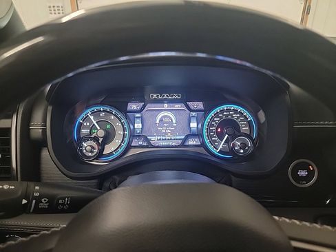 Used 2022 RAM 1500 Limited image 17