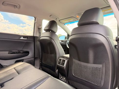 Used 2021 Kia Sportage EX FWD image 21