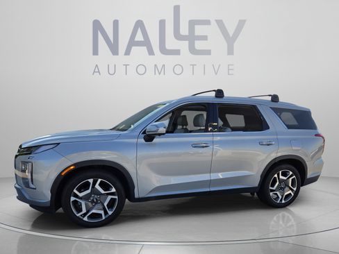 Used 2024 Hyundai Palisade SEL w/ Premium Package FWD image 2