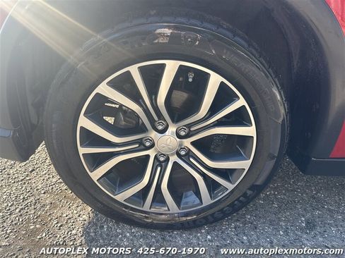Used 2017 Mitsubishi Outlander SE image 20