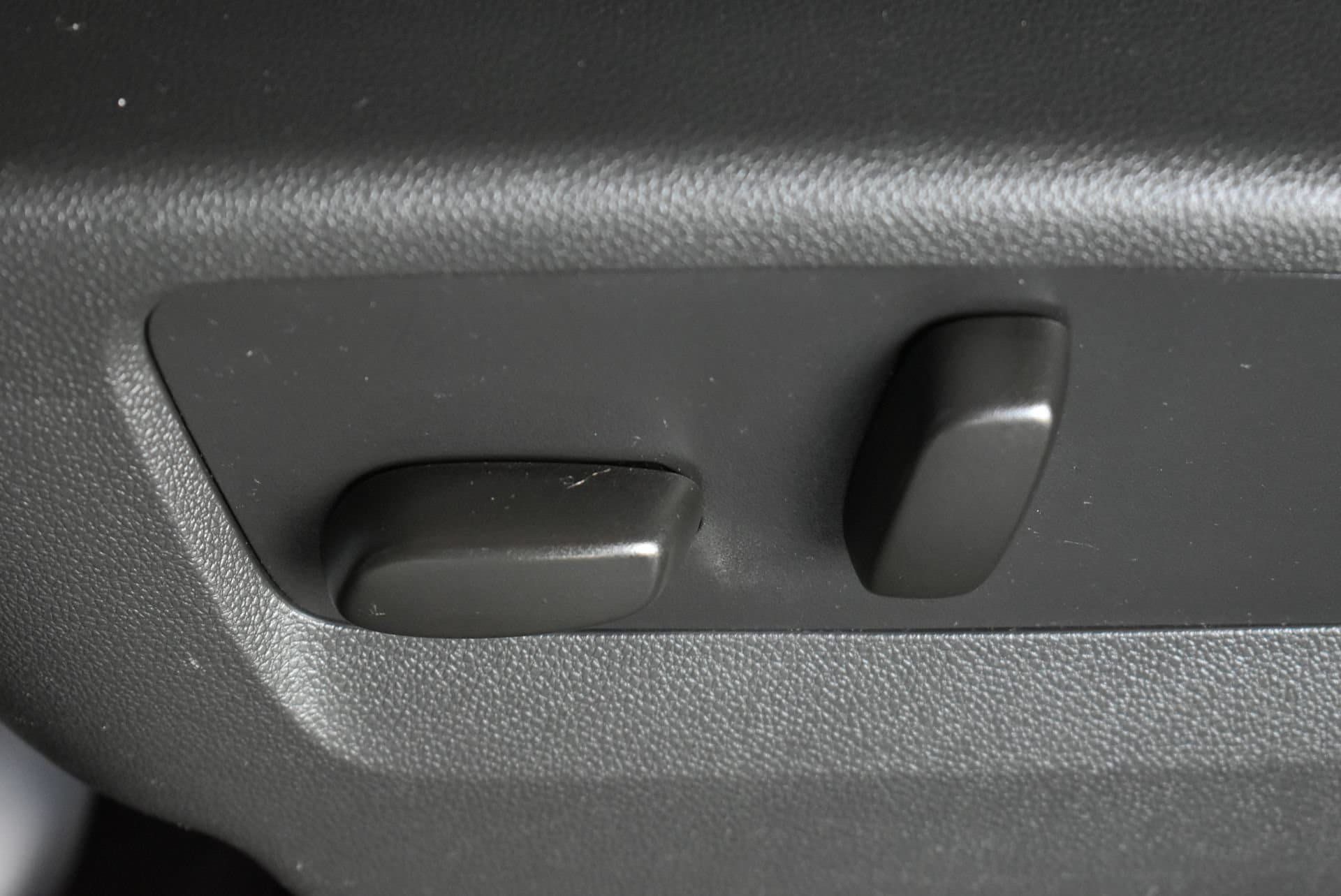 Used 2023 Buick Envision Preferred AWD/4WD image 13