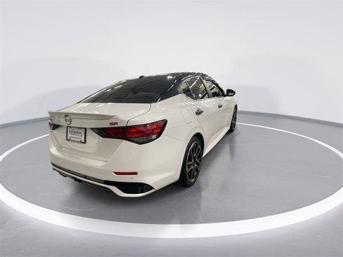 Used 2024 Nissan Sentra SR w/ Trunk Package image 8