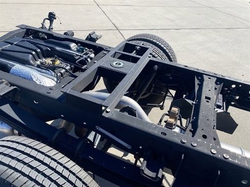 Used 2022 Ford F350 XL w/ Power Equipment Group image 9