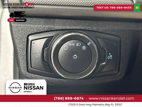 Used 2017 Ford Fusion SE w/ Fusion SE Technology Package image 22